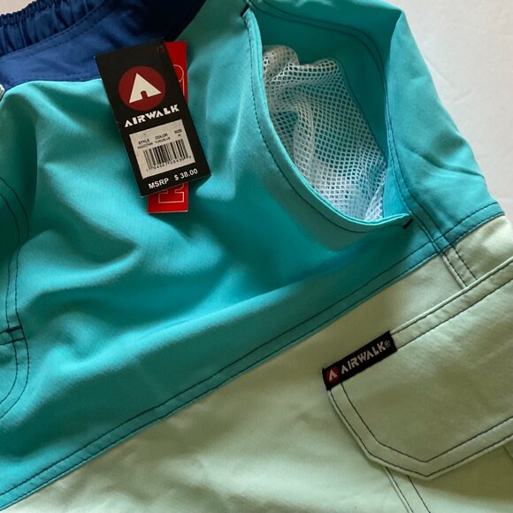 AIRWALK Men's Long Stretch Swim Trunks NWT Size M - Picture 4 of 5